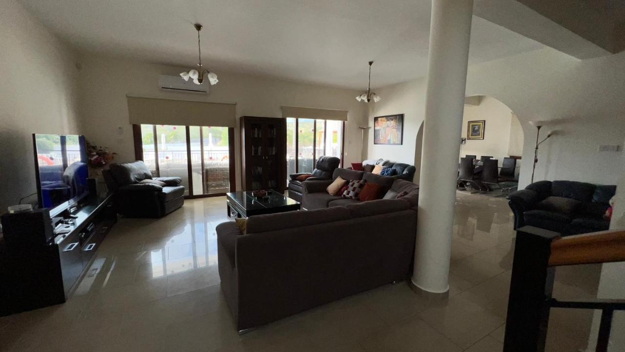 Nayia Paradise Villa! In Cyprus Willa